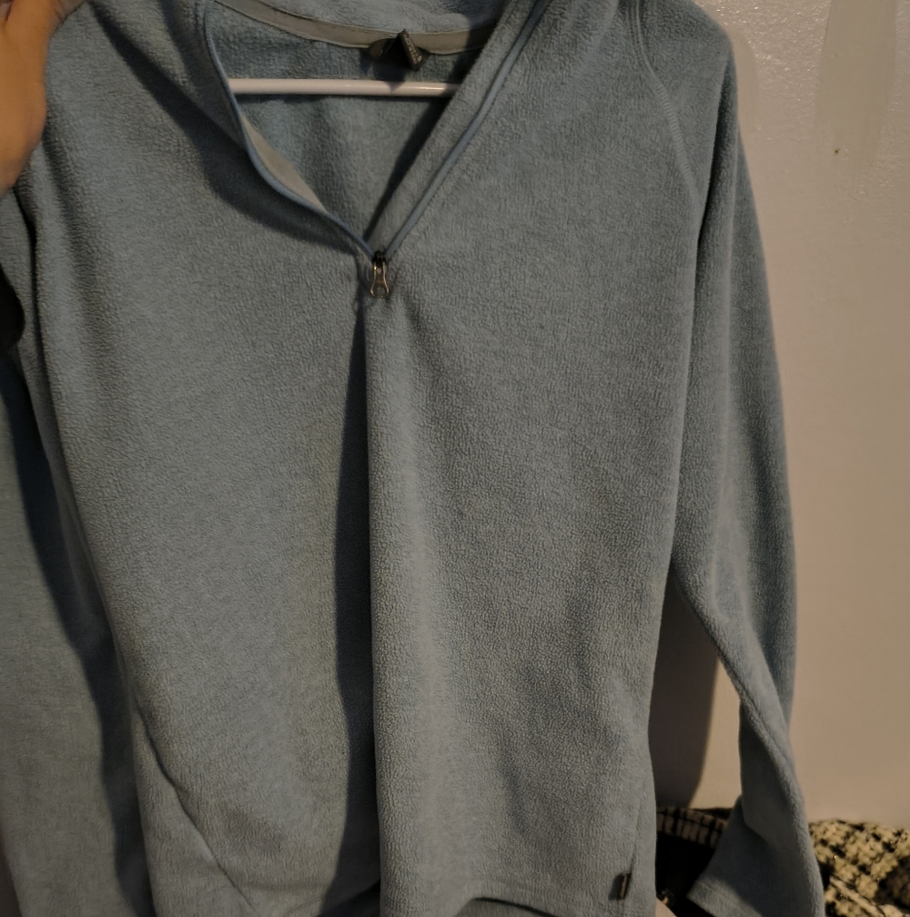 Eddie Bauer Blue Women's Sweater